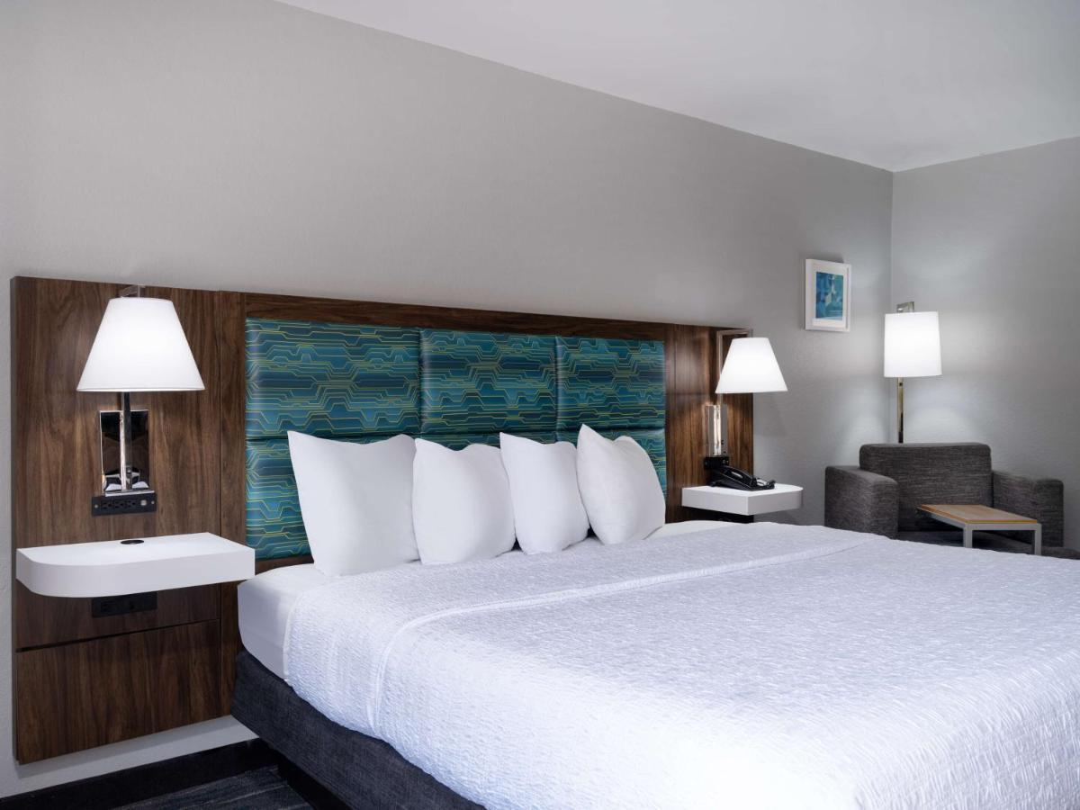 Hampton Inn Atlanta-Peachtree Corners/Норкрос Екстер'єр фото