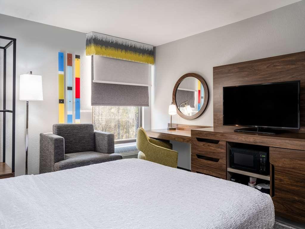 Hampton Inn Atlanta-Peachtree Corners/Норкрос Номер фото